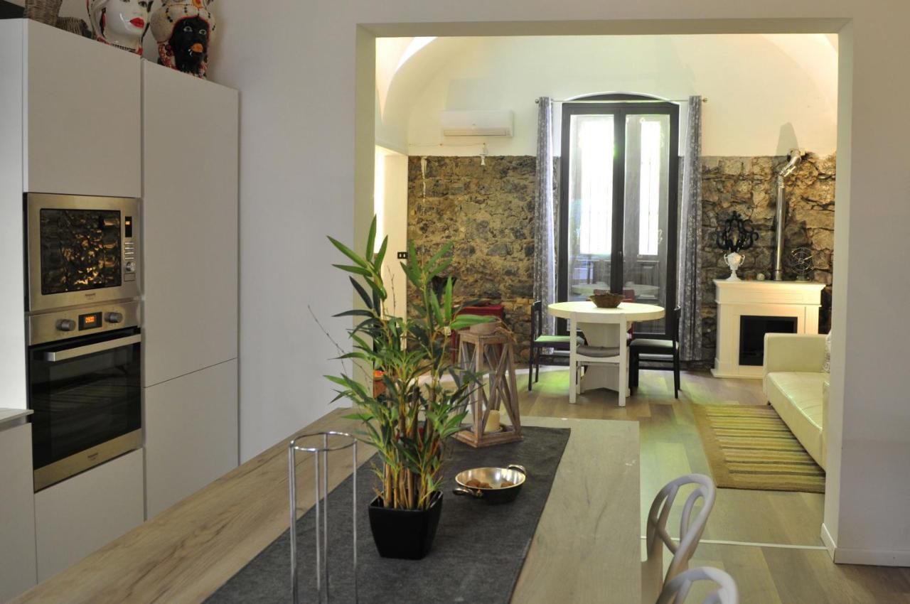 Petra Lavica Holiday Home By Wonderful Italy Catania Bagian luar foto